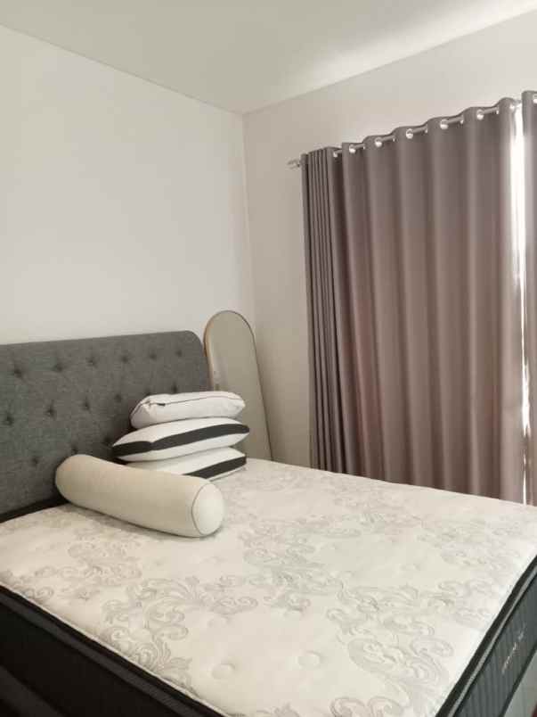 dijual rumah cluster aure the mozia bsd