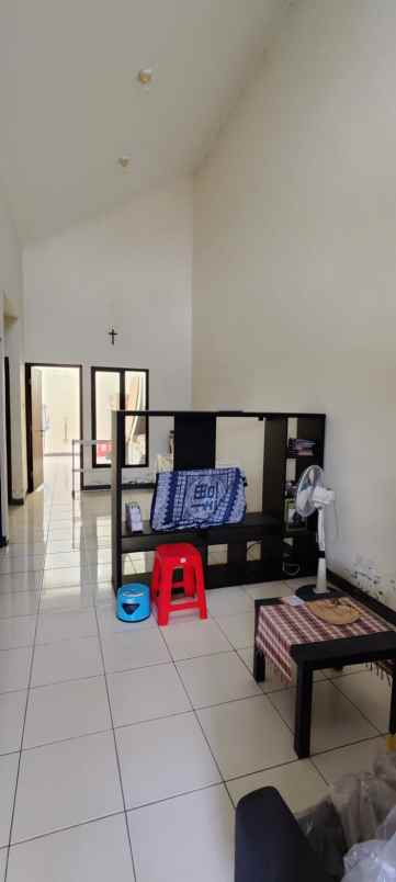 dijual rumah cluster ebony green ara