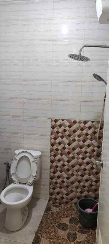 dijual rumah cluster ebony green ara