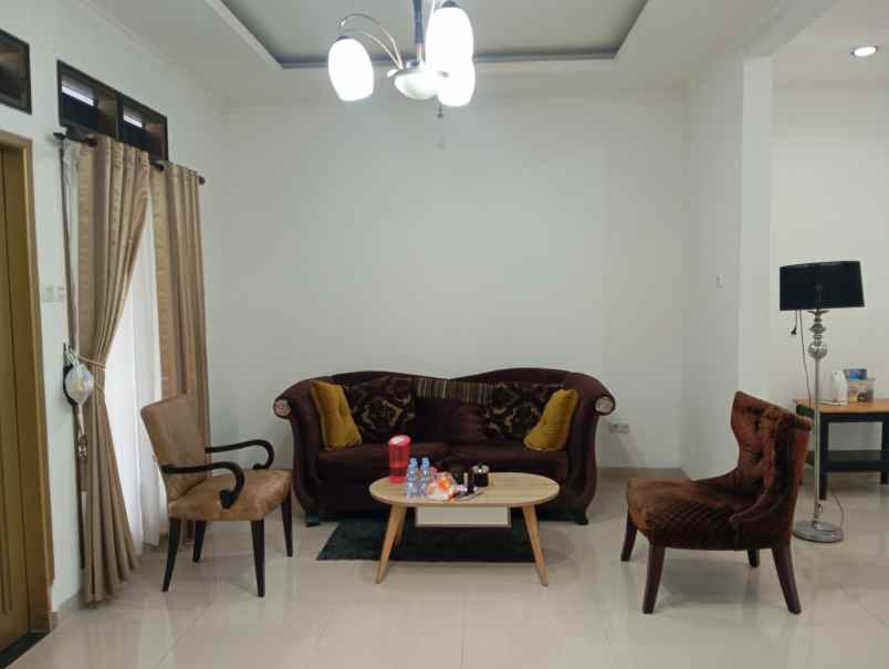 dijual rumah cluster gegerkalong hilir