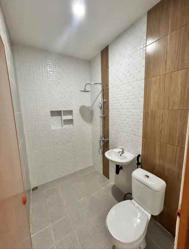 dijual rumah cluster harmoni harapan