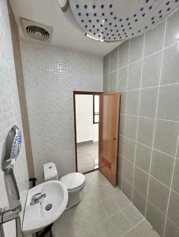 dijual rumah cluster harmoni harapan