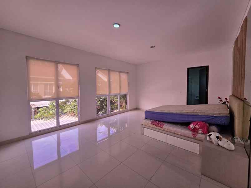 dijual rumah cluster palm spring jgc