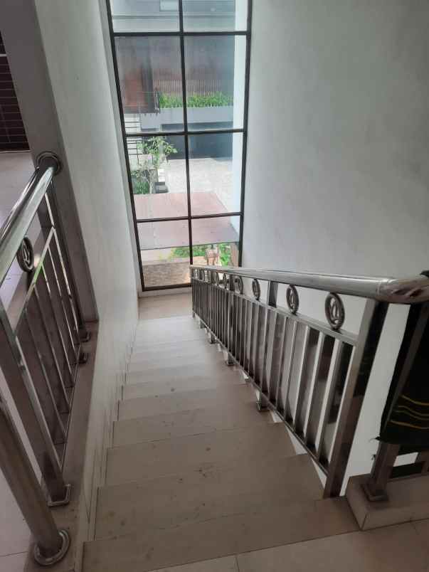 dijual rumah cluster pelangi