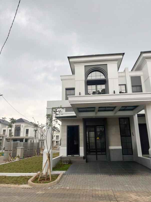 dijual rumah cluster vicente grand