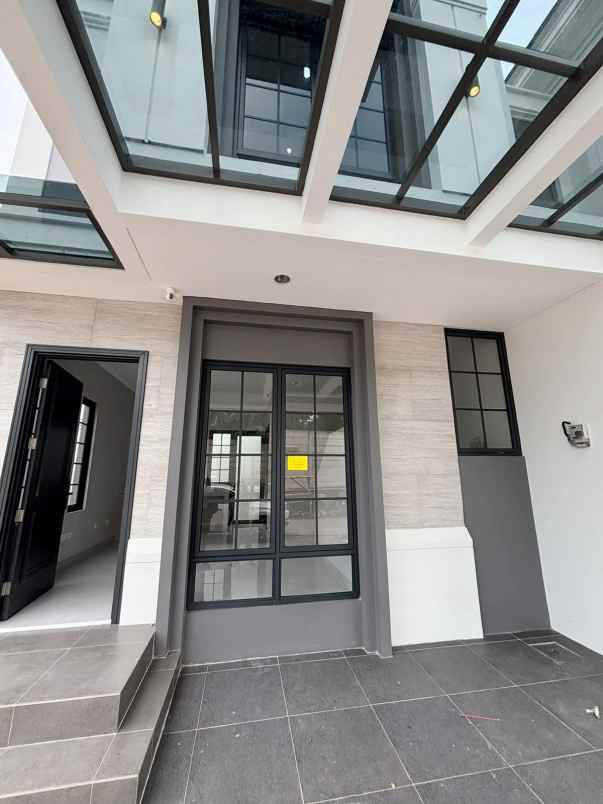 dijual rumah cluster vicente grand