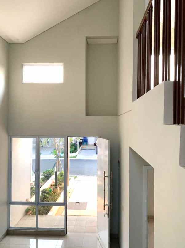 dijual rumah cluster yarra jgc jakarta