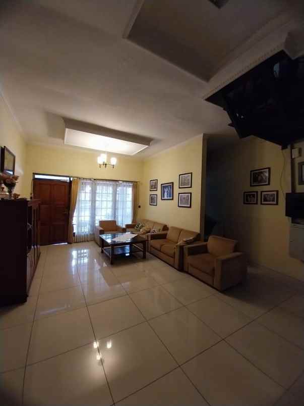 dijual rumah dakota
