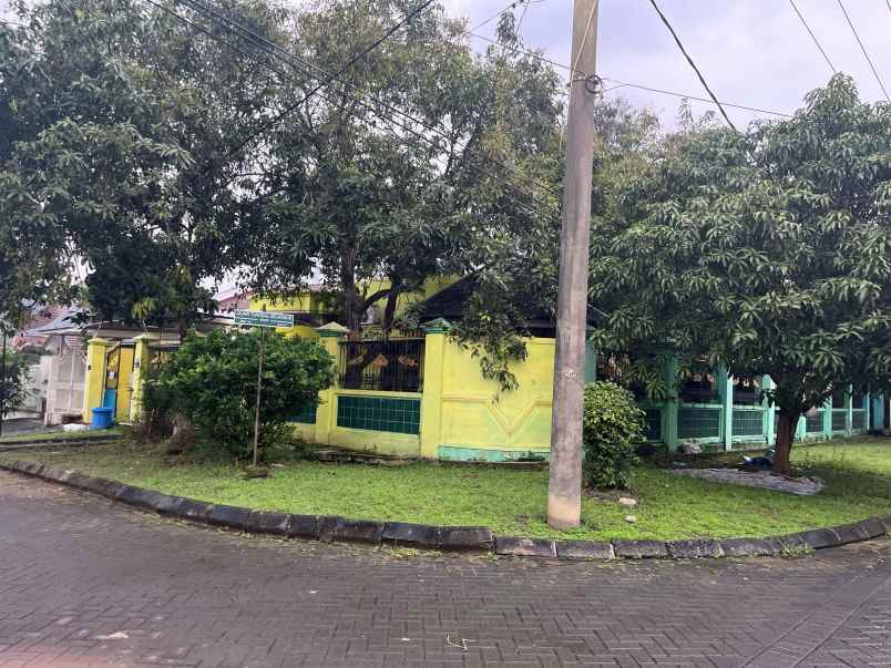 dijual rumah darmo sentosa raya