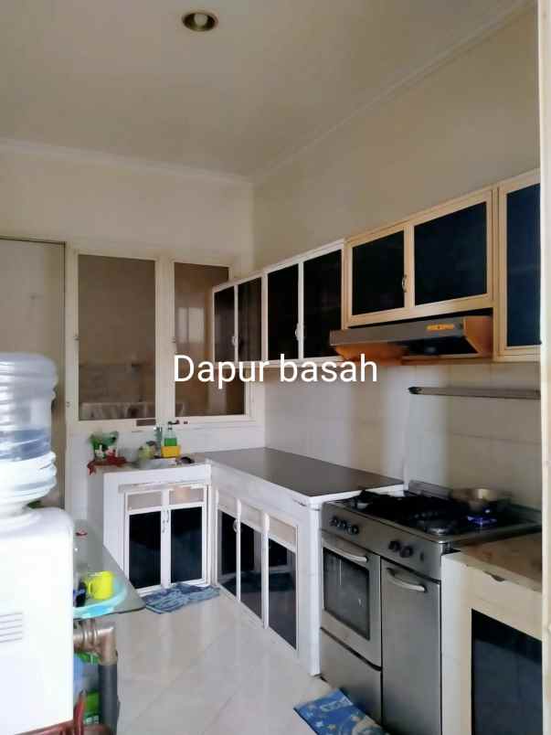 dijual rumah delta sari indah