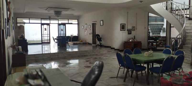 dijual rumah dharmahusada