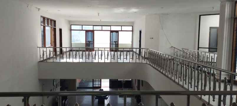 dijual rumah dharmahusada