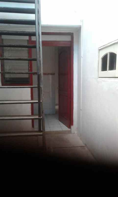 dijual rumah dharmahusada