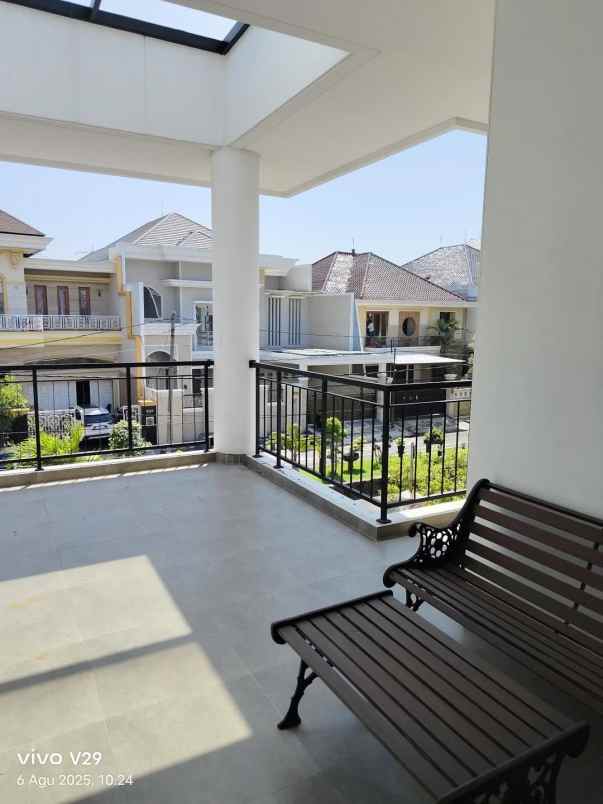 dijual rumah dharmahusada