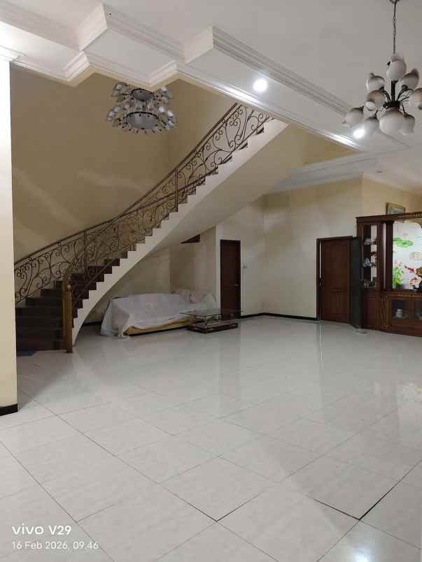 dijual rumah dharmahusada