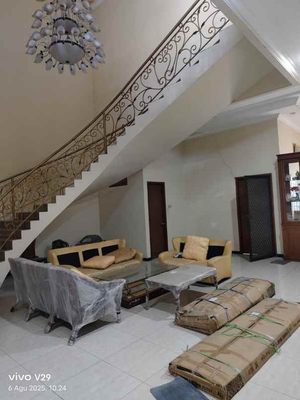 dijual rumah dharmahusada mas boulevard siap huni