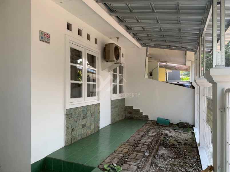 dijual rumah di bsd city