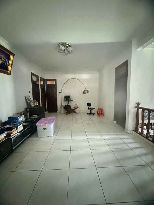 dijual rumah di citra 3