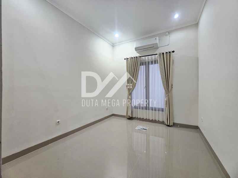 dijual rumah di graha raya bintaro