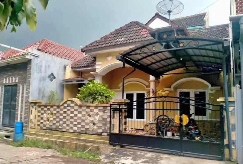 dijual rumah di klipang pesona asri semarang