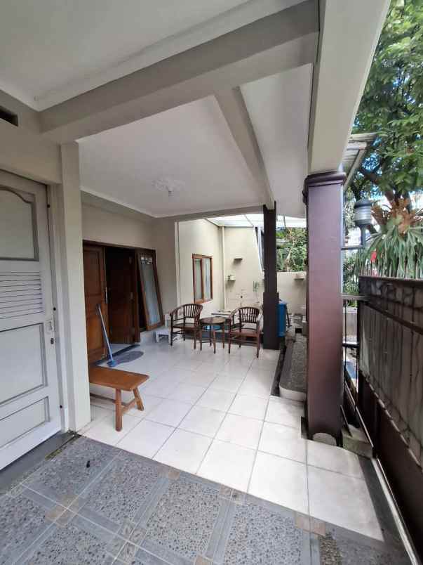 dijual rumah di sanggar hurip soeta