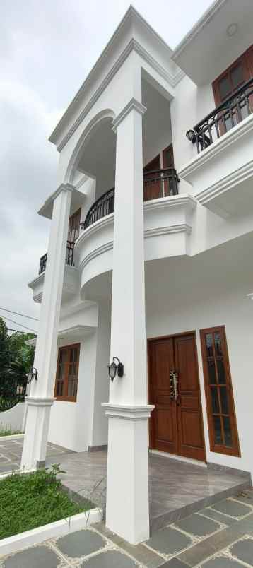 dijual rumah duren sawit