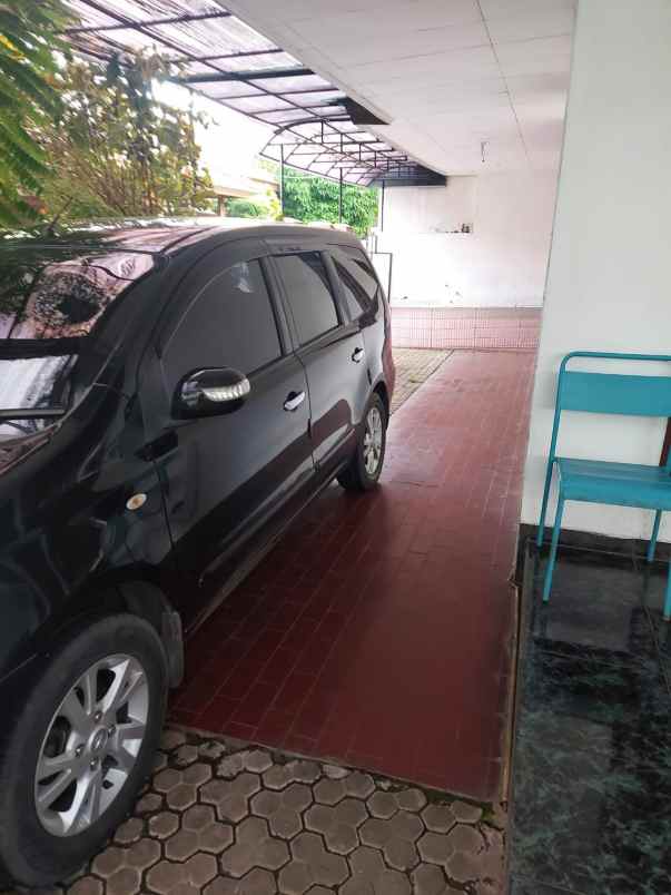 dijual rumah duren sawit