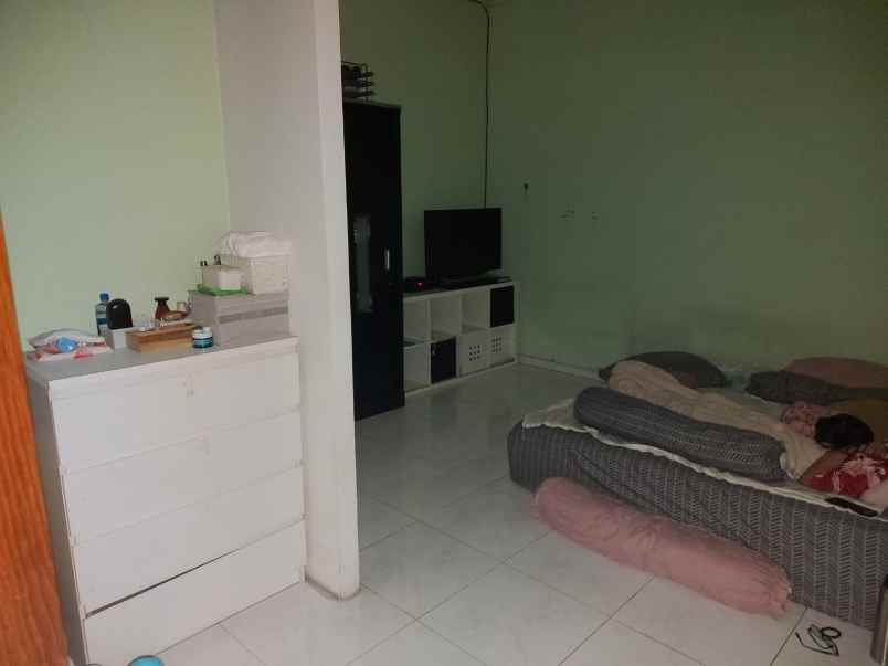dijual rumah duren sawit