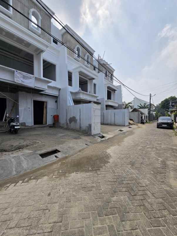 dijual rumah duren sawit jaktim