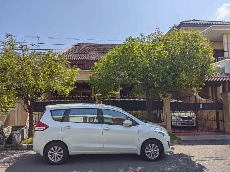 dijual rumah gayungsari