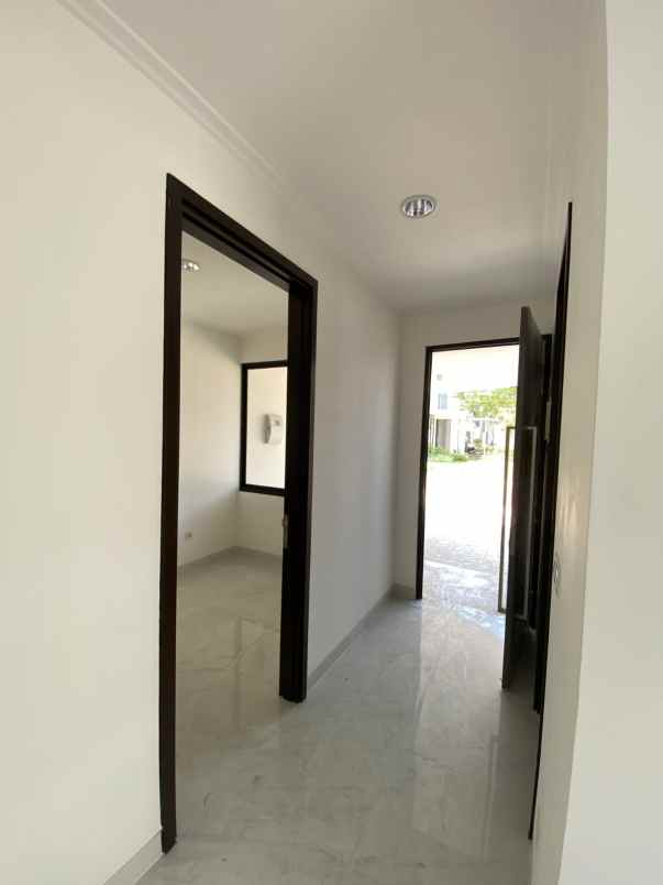 dijual rumah golf island cluster harmoni 5x15