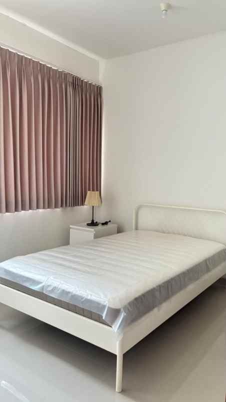 dijual rumah graha natura