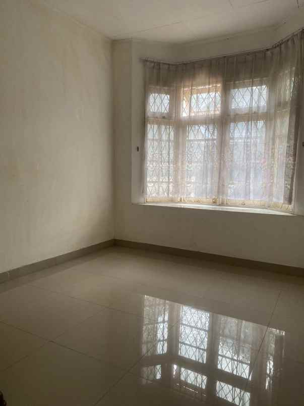 dijual rumah grand galaxy jaka setia