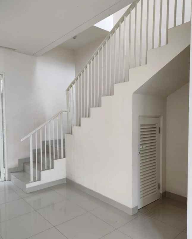 dijual rumah griya galaxy