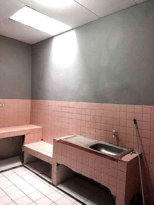 dijual rumah harapan indah 1