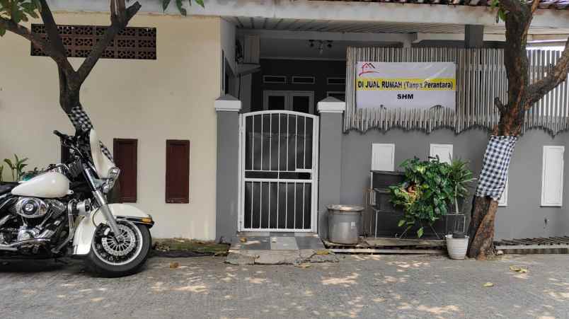 dijual rumah hook ciledug kota tangerang