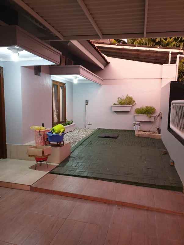 dijual rumah international village