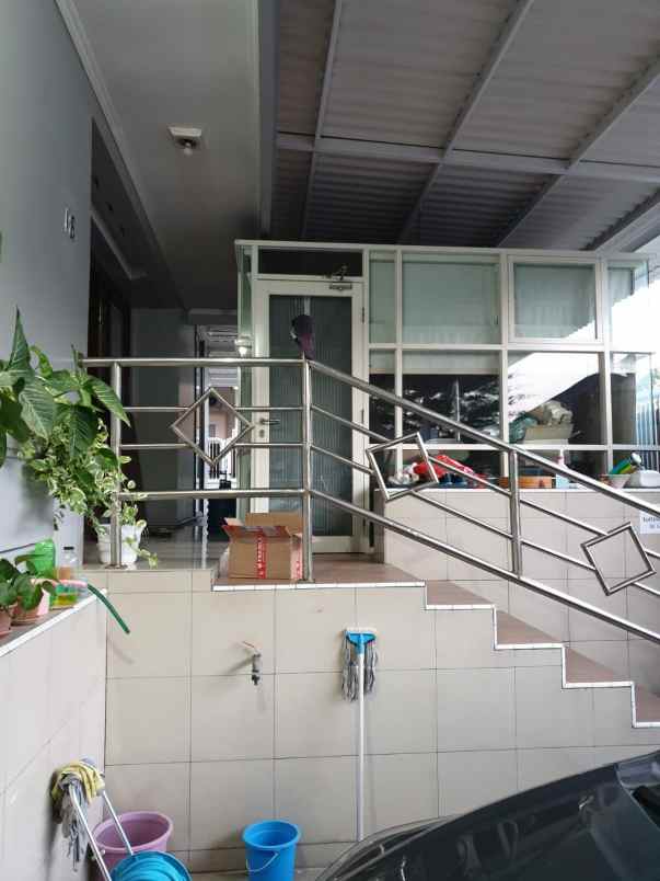 dijual rumah international village