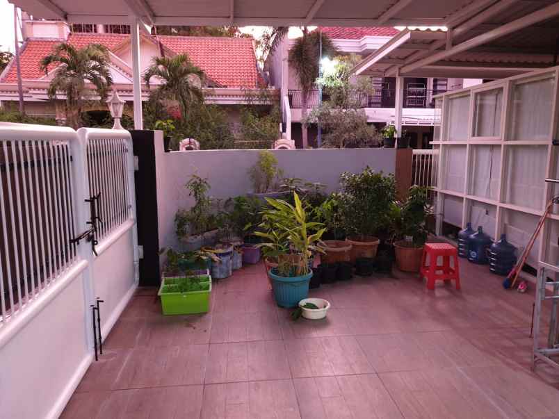 dijual rumah international village