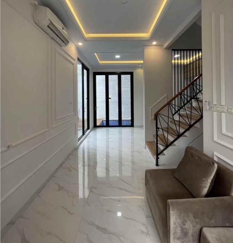 dijual rumah jagakarsa jakarta selatan