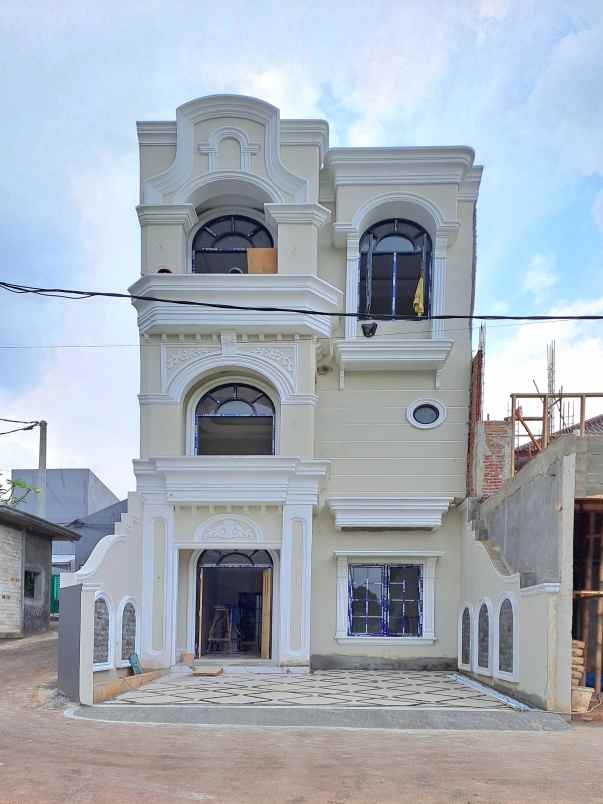 dijual rumah jalan benda jagakarsa