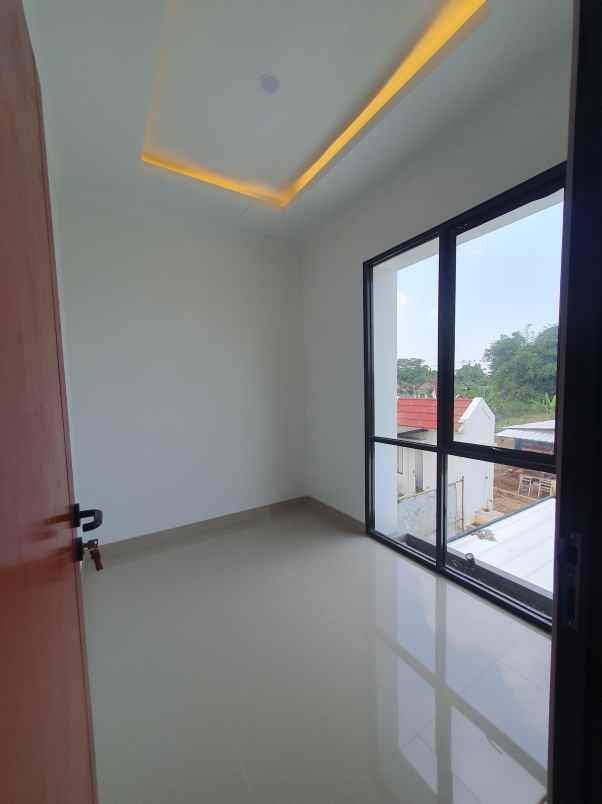 dijual rumah jalan cibening setu bekasi