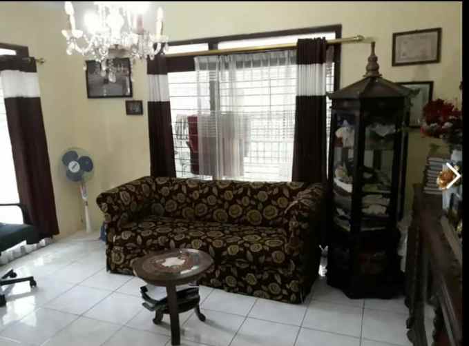 dijual rumah jalan dahlia warung jambu