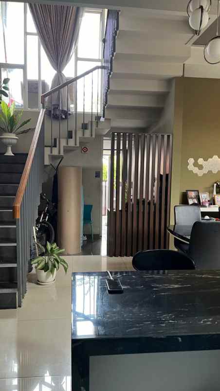 dijual rumah jalan ebony 3 pondok aren