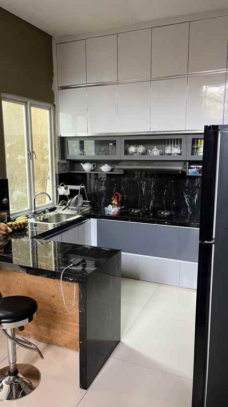 dijual rumah jalan ebony 3 pondok aren