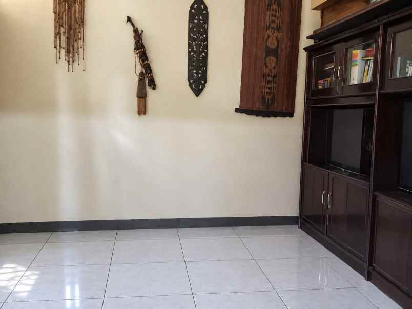 dijual rumah jalan h djiran