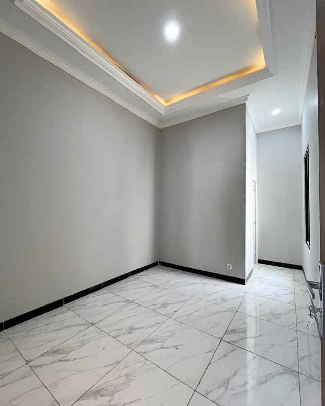 dijual rumah jalan kemang raya 3