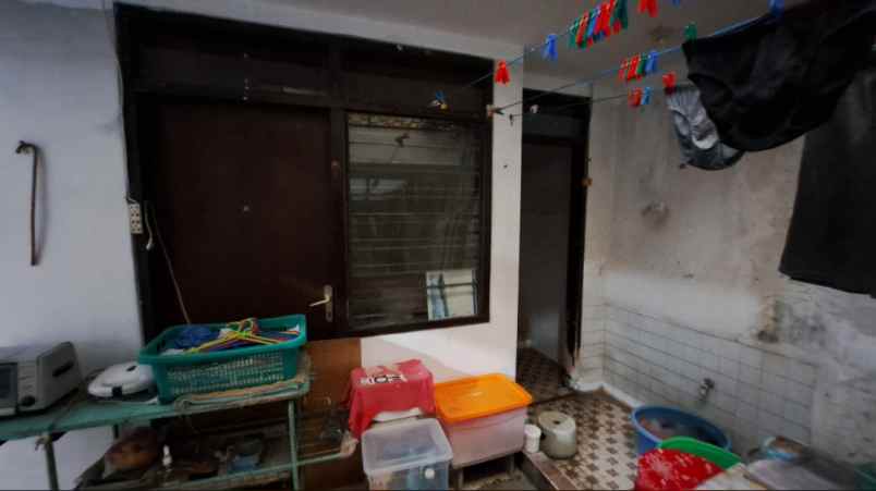 dijual rumah jalan klampis anom