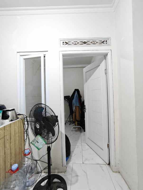 dijual rumah jalan leuwigajah