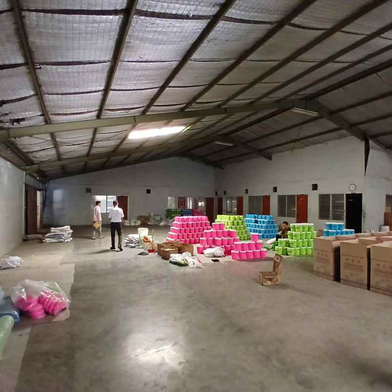 dijual rumah jalan margomulyo indah